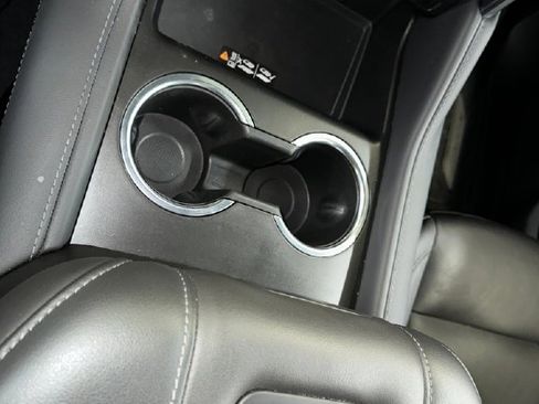 Certified 2024 Chevrolet Tahoe Z71 w/ Luxury Package image 19