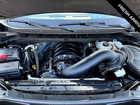 Used 2023 Chevrolet Suburban RST w/ Sport Performance Package AWD/4WD image 30