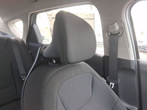 New 2026 Kia K4 FWD image 18