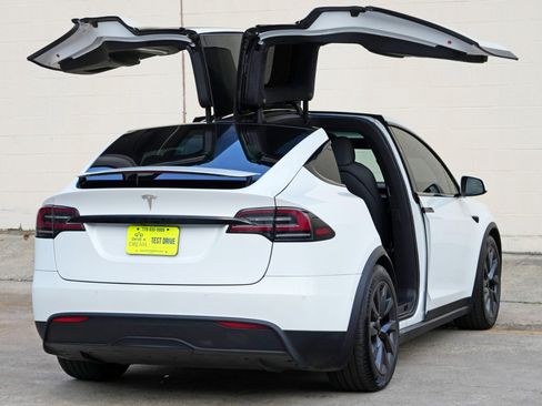 Used 2022 Tesla Model X AWD/4WD image 58