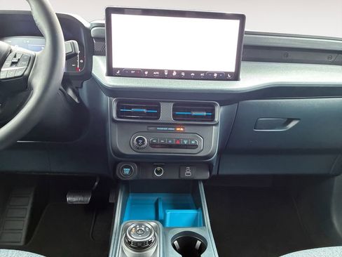 Used 2026 Ford Maverick XLT w/ Equipment Group 301A image 11