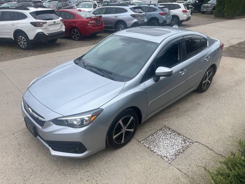 Used 2022 Subaru Impreza 2.0i Premium AWD/4WD image 4