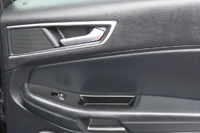 Used 2020 Ford Edge SEL FWD image 28