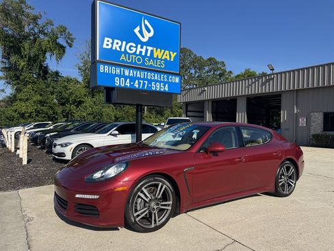 Used 2014 Porsche Panamera RWD image 1