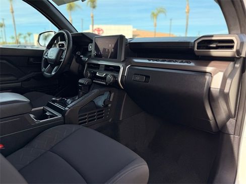 Used 2025 Toyota Tacoma SR5 image 21