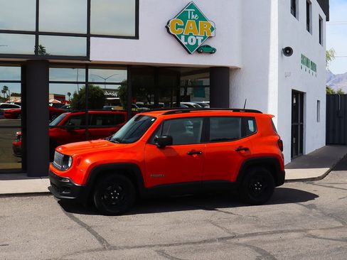 Used 2017 Jeep Renegade Sport w/ Power & Air Group image 7
