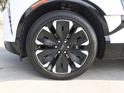 Used 2024 Chevrolet Blazer EV RS image 30