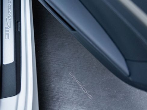 Certified 2026 Porsche 911 Carrera image 39