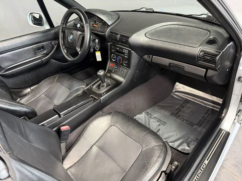Used 1996 BMW Z3 1.9 RWD image 17