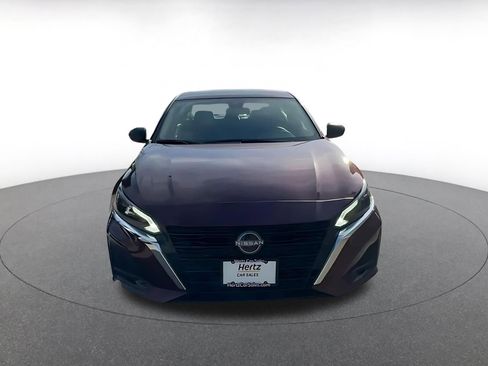 Used 2025 Nissan Altima 2.5 SV image 11