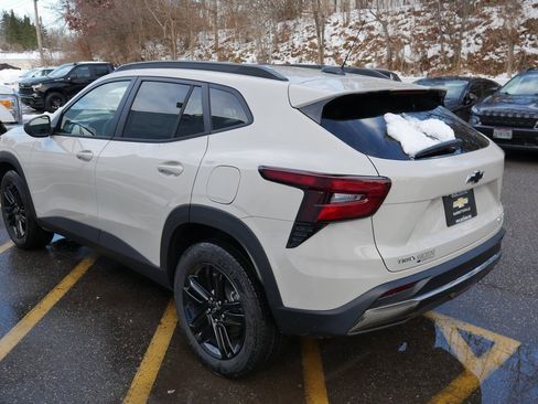 New 2026 Chevrolet Trax ACTIV w/ Sunroof Package image 5