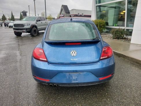 Used 2018 Volkswagen Beetle S image 3