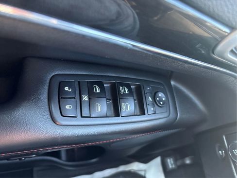 Used 2018 Jeep Grand Cherokee Trailhawk w/ Trailhawk Luxury Group image 35