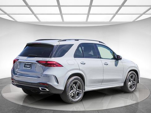 New 2026 Mercedes-Benz GLE 450e 4MATIC image 4