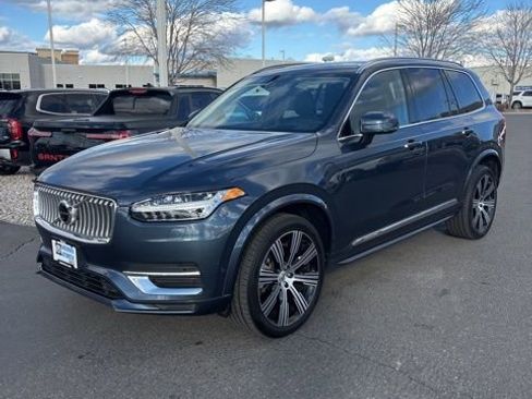 Used 2021 Volvo XC90 T8 Inscription w/ Protection Package Premier image 8