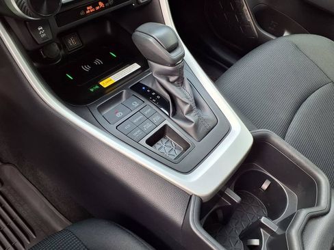 Used 2024 Toyota RAV4 LE AWD/4WD image 23