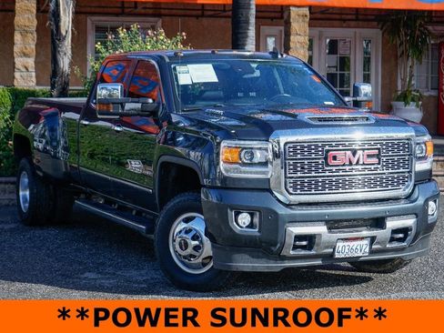 Used 2019 GMC Sierra 3500 Denali image 2