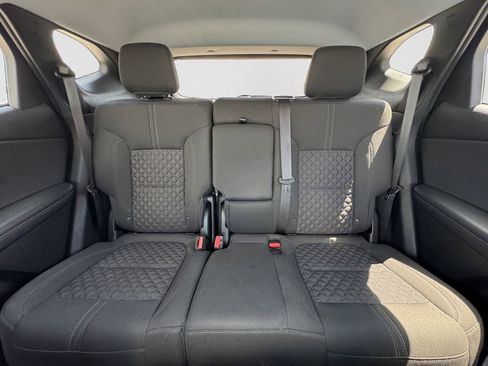 Used 2022 Chevrolet Blazer LT FWD image 16