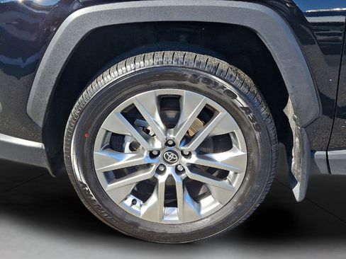 Used 2024 Toyota RAV4 XLE Premium image 36