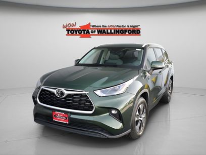 Used 2023 Toyota Highlander XLE