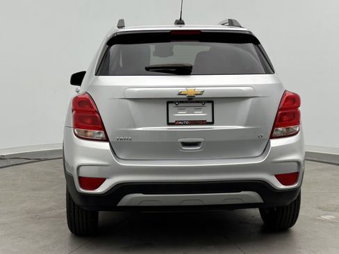 Used 2019 Chevrolet Trax LT w/ LT Convenience Package image 6