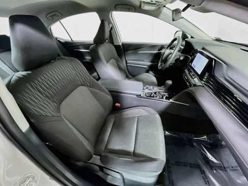 Used 2025 Toyota Camry LE FWD image 23