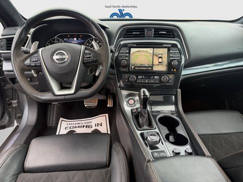 Used 2023 Nissan Maxima SR FWD image 11