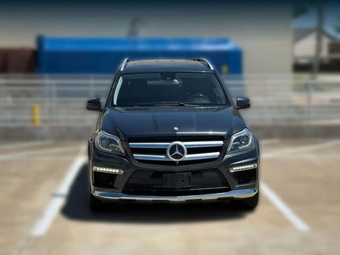 Used 2013 Mercedes-Benz GL 550 4MATIC image 2