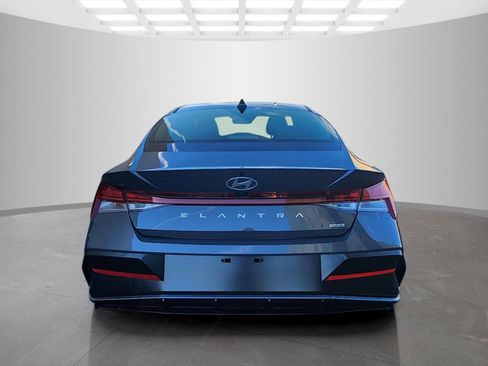 New 2026 Hyundai Elantra Limited image 6