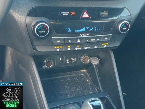 Used 2020 Hyundai Tucson Limited FWD image 12