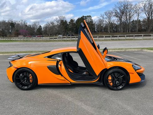 Used 2016 McLaren 570S Coupe image 8