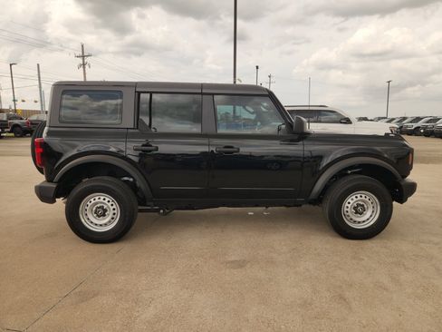 New 2026 Ford Bronco 4-Door AWD/4WD image 7