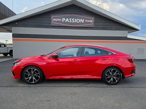 Used 2020 Honda Civic Sport image 2
