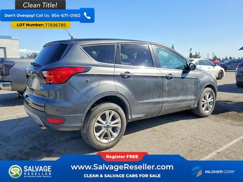 Used 2019 Ford Escape SE image 4
