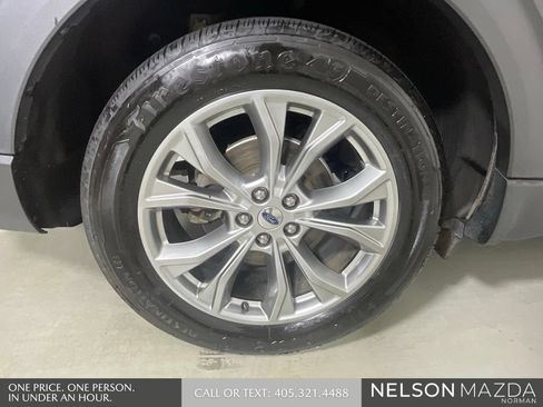 Used 2021 Ford Explorer Limited w/ Equipment Group 301A AWD/4WD image 10