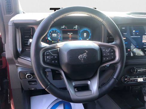 Used 2025 Ford Bronco Badlands AWD/4WD image 17