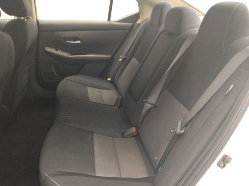 Used 2021 Nissan Sentra SV FWD image 18