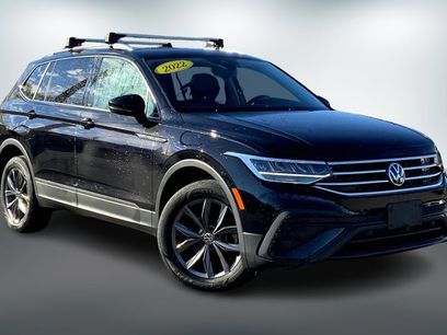Used 2022 Volkswagen Tiguan SE