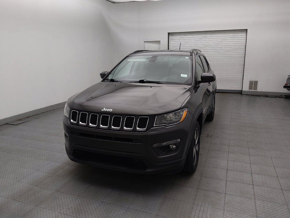 Used 2017 Jeep Compass Latitude w/ Popular Equipment Group FWD image 15
