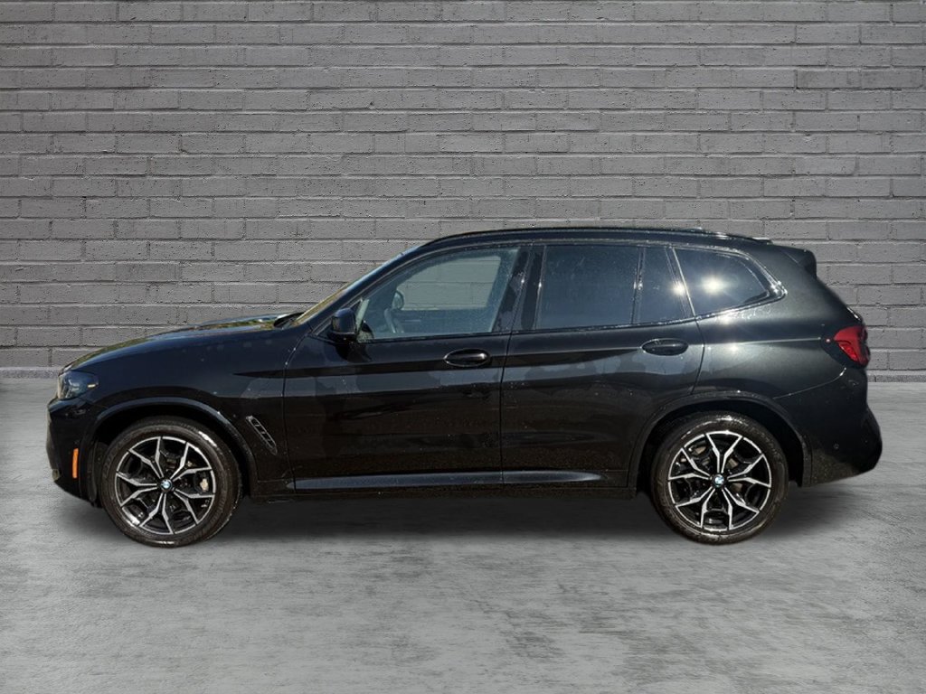Used 2024 BMW X3 xDrive30i w/ Premium Package AWD/4WD image 3