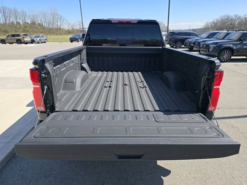 Used 2024 Chevrolet Silverado 3500 High Country AWD/4WD image 27