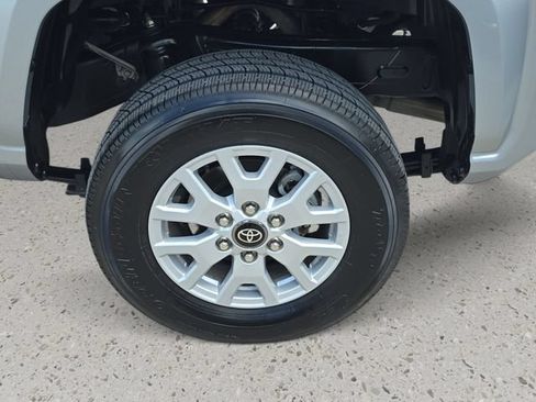 Used 2026 Toyota Tacoma SR AWD/4WD image 33