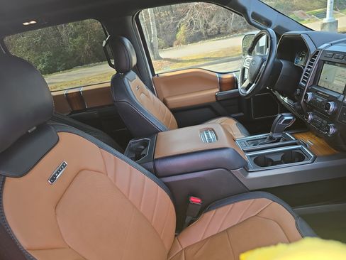 Used 2017 Ford F150 Limited w/ Trailer Tow Package image 10