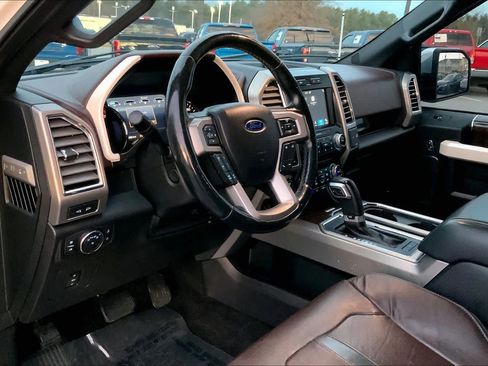 Used 2017 Ford F150 Platinum w/ Equipment Group 701A Luxury image 17