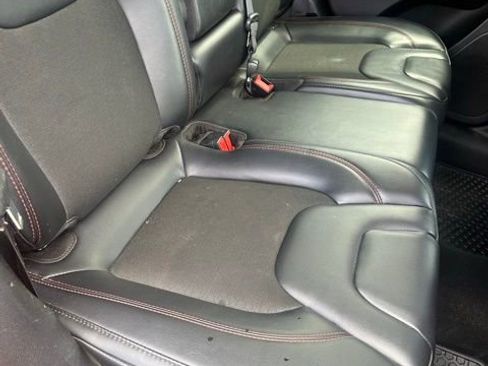 Used 2021 Jeep Cherokee Trailhawk image 10