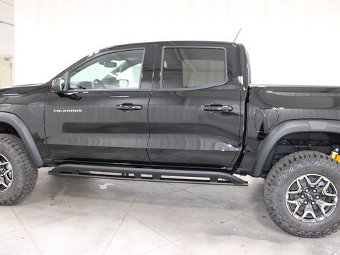 New 2026 Chevrolet Colorado ZR2 w/ Technology Package AWD/4WD image 6