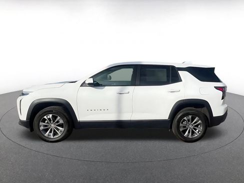 Used 2025 Chevrolet Equinox LT image 9