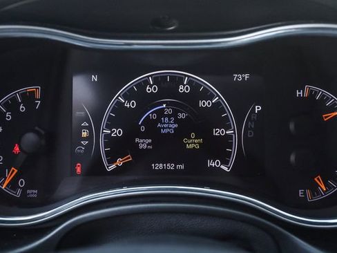 Used 2019 Jeep Grand Cherokee Altitude AWD/4WD image 29
