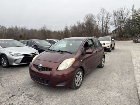 Used 2010 Toyota Yaris 2-Door Hatchback FWD image 2