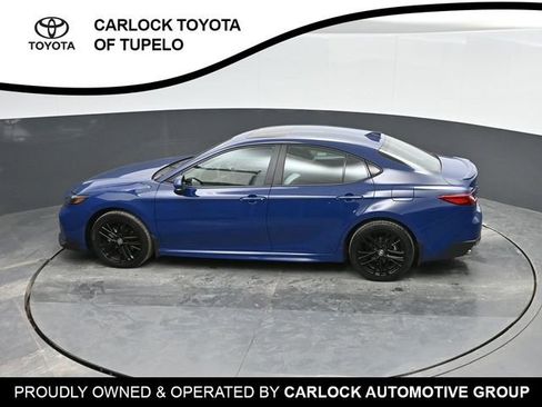Used 2025 Toyota Camry SE image 36